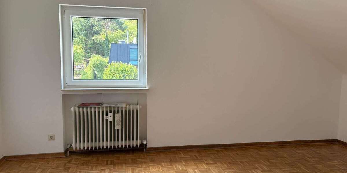 Etagenwohnung Wiesbaden Bierstadt - 2 Zimmer, 45 m&sup2;, 550&euro; | Angebot:27270272