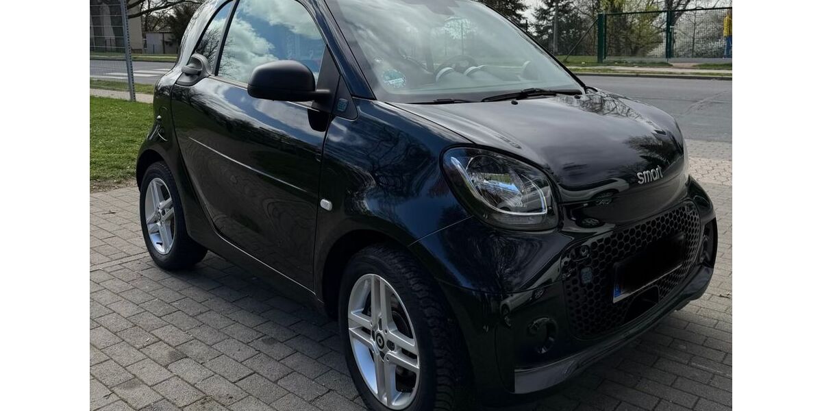 Smart ForTwo 36.400 km 9.500 &euro; Wiesbaden 65191