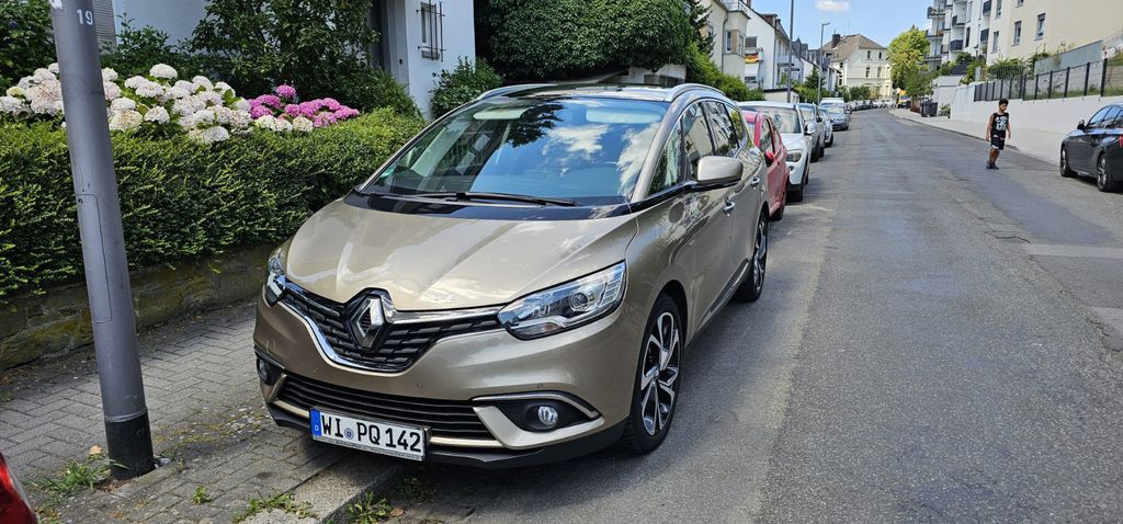 Renault Grand Scenic 78.000 km 16.900 &euro; WIESBADEN DOTZHEIM 65199