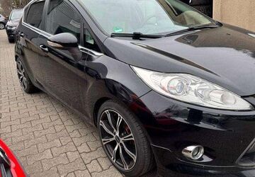 Ford Fiesta 124.900 km 5.999 &euro; Eppstein 65817