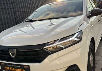 Dacia Sandero 24.000 km 8.990 &euro; Kelkheim 65779