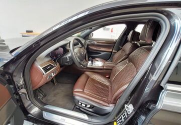BMW 740 111.000 km 49.989 &euro; Wiesbaden 65205