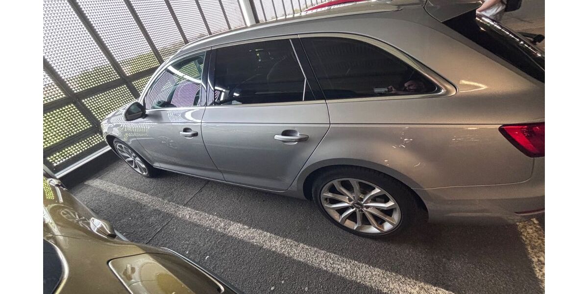Audi A4 212.000 km 12.000 &euro; Wiesbaden 65197
