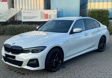 BMW 330 114.644 km 28.399 &euro; Wiesbaden 65205