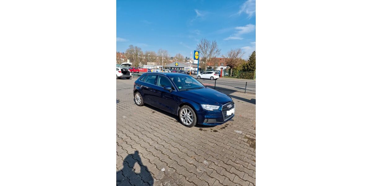 Audi A3 93.500 km 17.000 &euro; Wiesbaden 65197