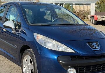 Peugeot 207 193.000 km 2.490 &euro; Rüsselsheim 65428