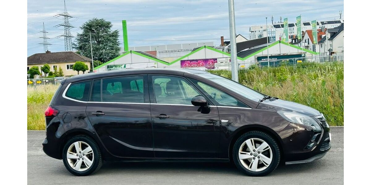 Opel Zafira Tourer 119.650 km 11.999 &euro; Kriftel 65830