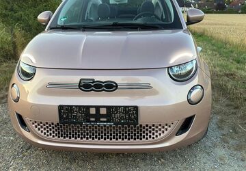 Fiat 500e 31.000 km 17.999 &euro; Hohenstein 65329