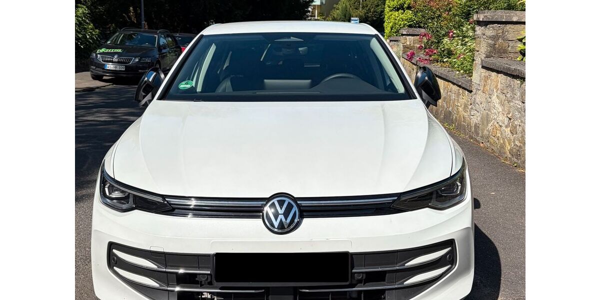 VW Golf 10.900 km 26.800 &euro; Wiesbaden 65189