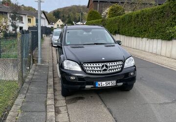 Mercedes-Benz ML 320 465.000 km 7.990 &euro; Wiesbaden 65183