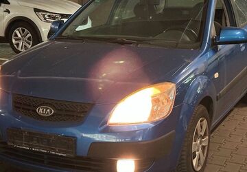 Kia Rio 243.802 km 890 &euro; Wiesbaden 65203