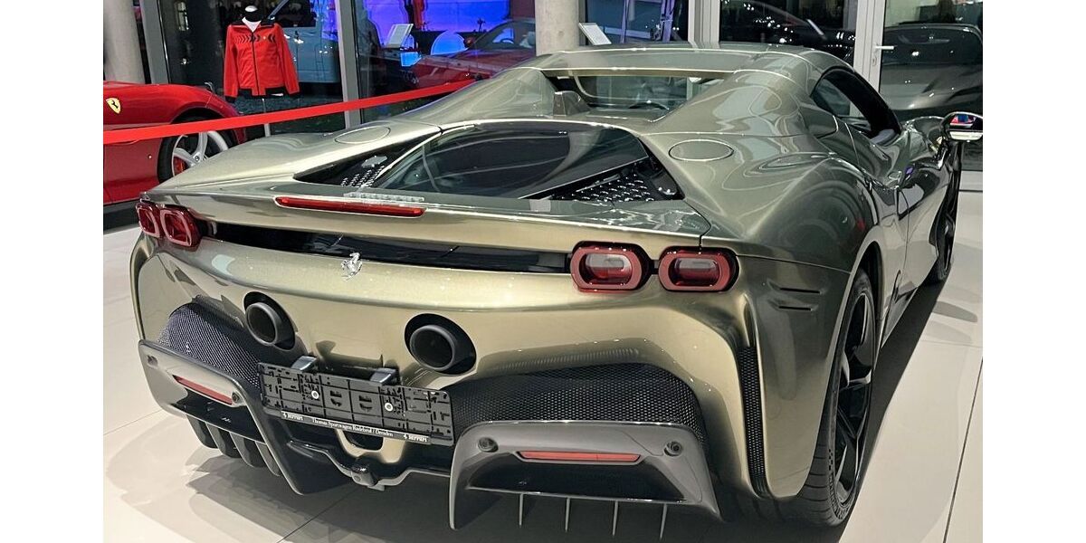 Ferrari SF90 1.350 km 468.888 &euro; Wiesbaden 65189