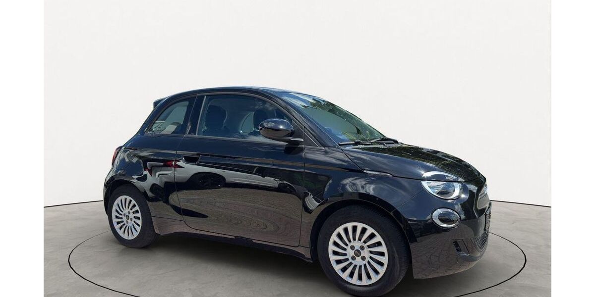 Fiat 500e 24.029 km 13.990 &euro; Oberursel (Taunus) OT Oberursel 61440
