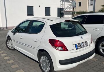 Peugeot 207 119.911 km 3.690 &euro; Flörsheim am Main 65439