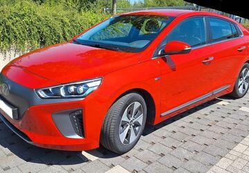 Hyundai IONIQ 61.200 km 13.800 &euro; Bad Camberg 65520