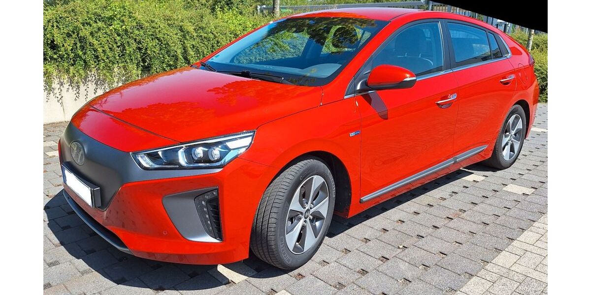 Hyundai IONIQ 61.200 km 13.800 &euro; Bad Camberg 65520