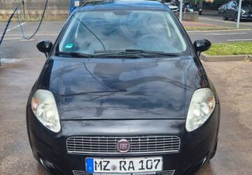 Fiat Grande Punto 94.600 km 2.390 &euro; Mainz 55130