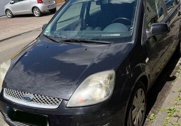 Ford Fiesta 156.000 km 1.700 &euro; Hattersheim 65795