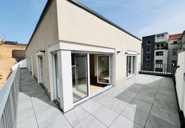 Wohnung Wiesbaden Mitte - 4 Zimmer, 125 m&sup2;, 2.250&euro; | Angebot:26891269