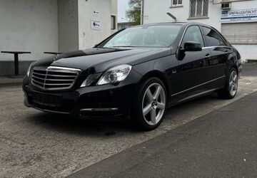 Mercedes-Benz 200 217.000 km 9.500 &euro; Wiesbaden 65183