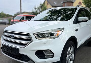 Ford Kuga 146.000 km 10.999 &euro; Wiesbaden 65203