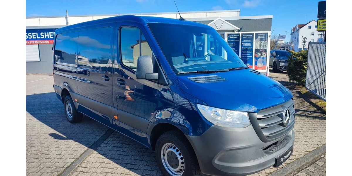 Mercedes-Benz Sprinter 179.900 km 23.750 &euro; Rüsselsheim 65428