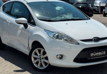 Ford Fiesta 146.000 km 2.660 &euro; Wiesbaden 65201