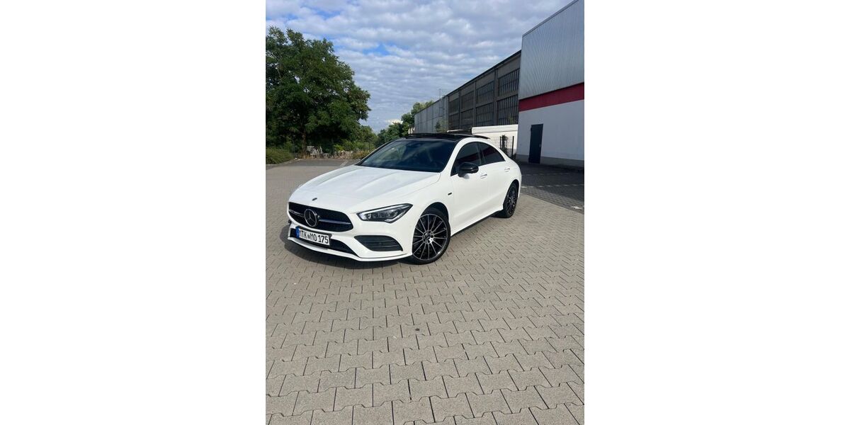 Mercedes-Benz CLA 250 44.916 km 33.900 &euro; Hattersheim 65795