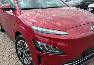 Hyundai KONA 61.000 km 22.949 &euro; Oppenheim 55276