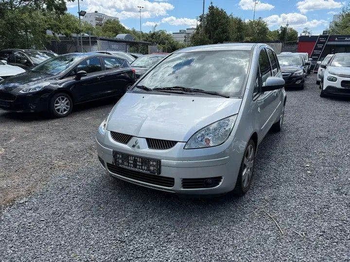 Mitsubishi Colt 111.000 km 2.199 &euro; Wiesbaden 65197