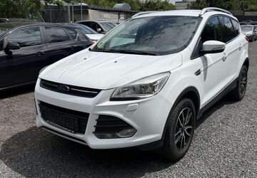 Ford Kuga 159.000 km 5.999 &euro; Wiesbaden 65197